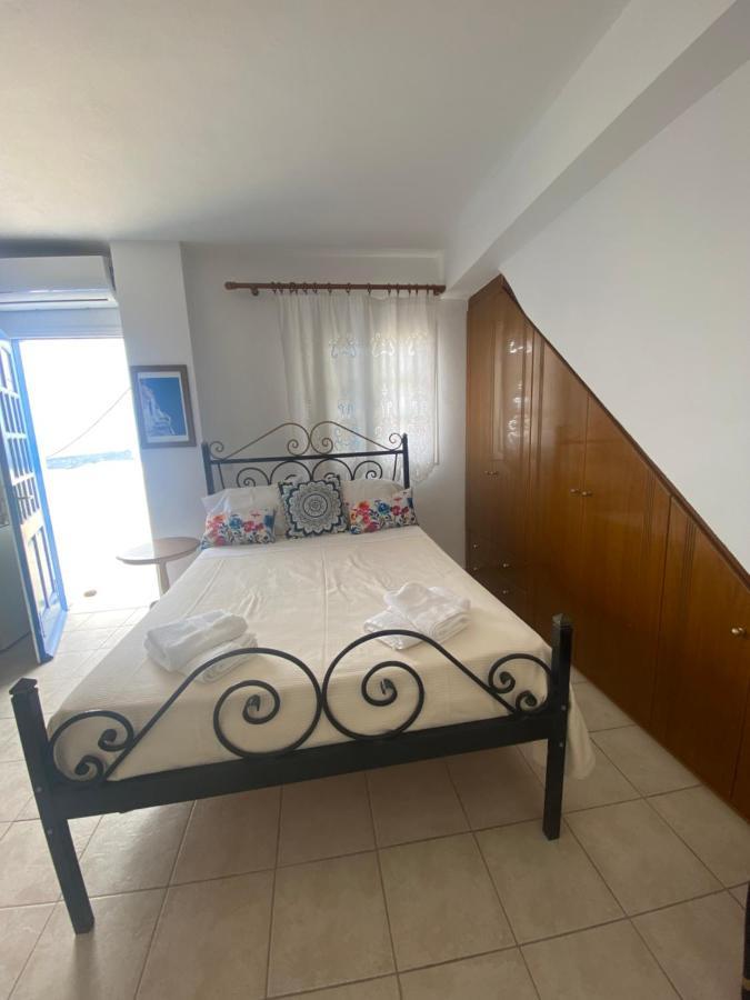 Aeolos Apartments Akrotírion Екстериор снимка