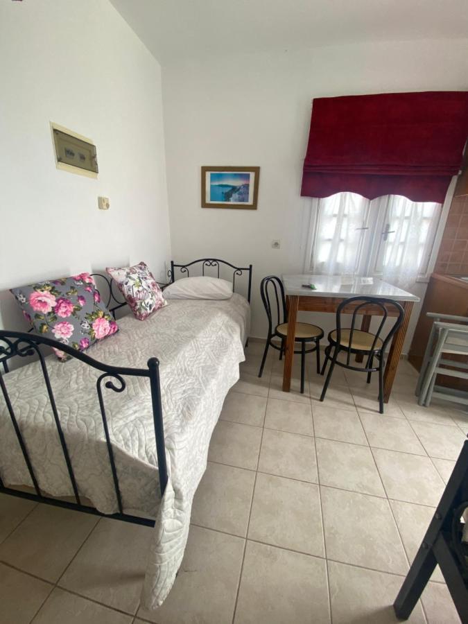 Aeolos Apartments Akrotírion Екстериор снимка